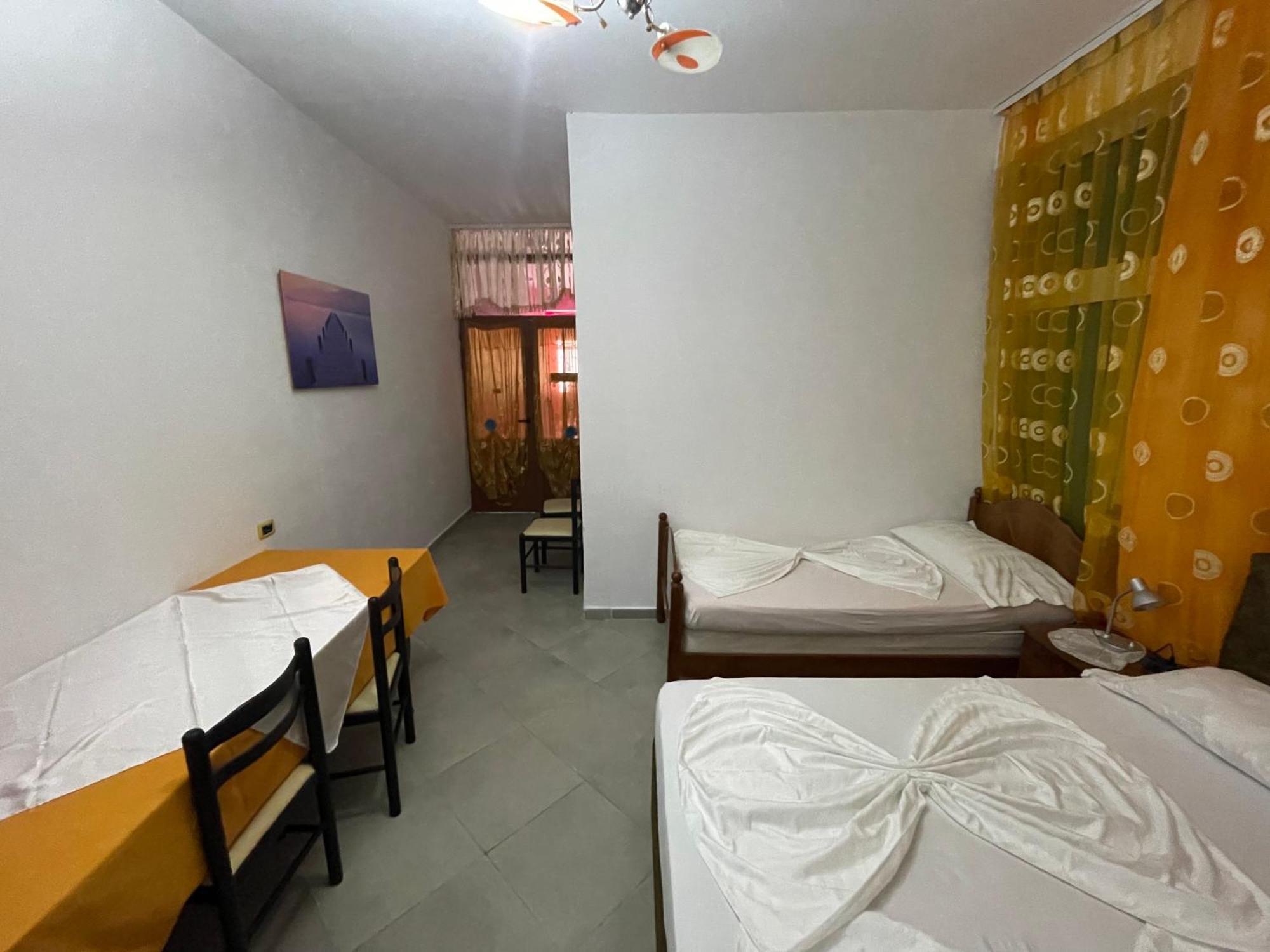 Hotel Bar Restaurant Mete Peshkepi ภายนอก รูปภาพ