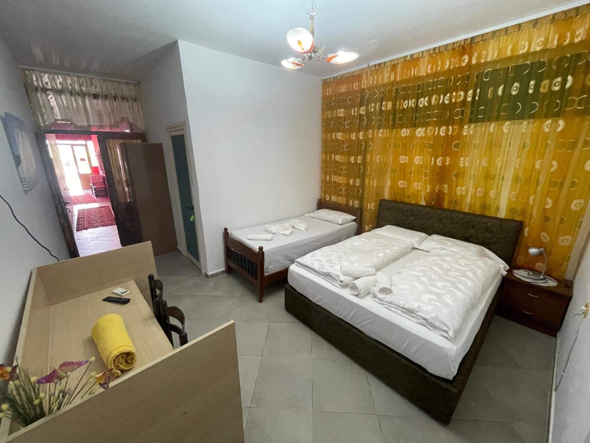 Hotel Bar Restaurant Mete Peshkepi ภายนอก รูปภาพ