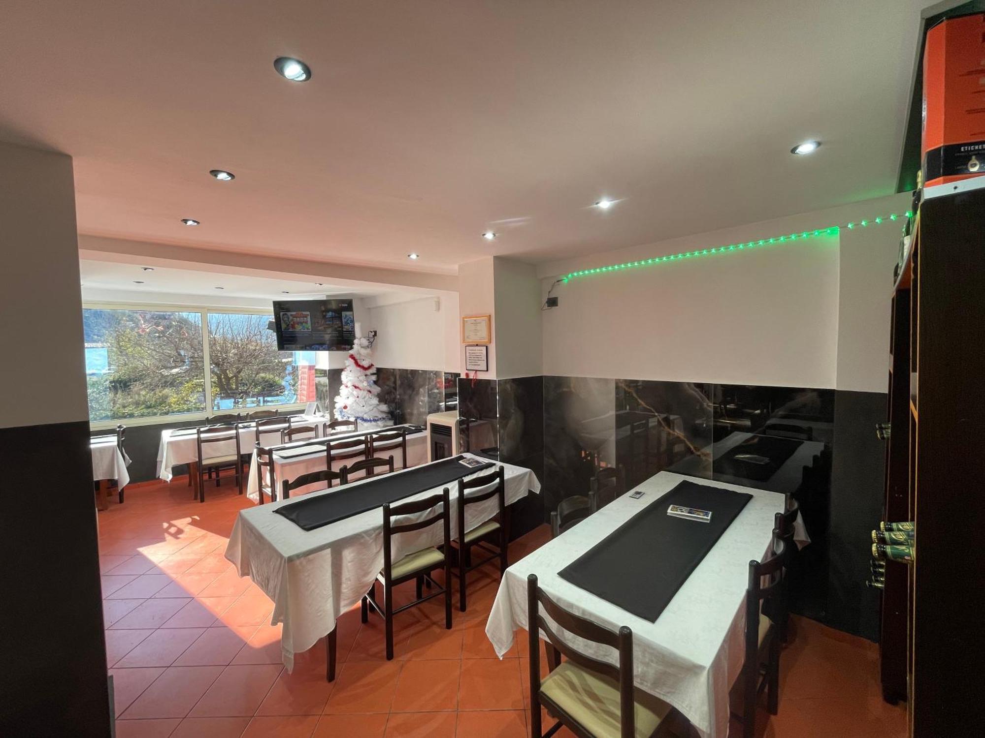 Hotel Bar Restaurant Mete Peshkepi ภายนอก รูปภาพ