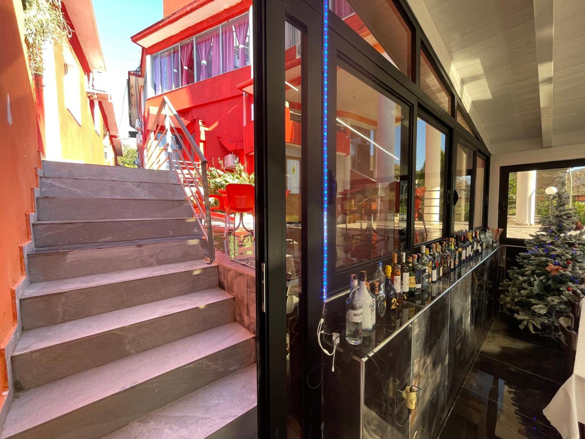 Hotel Bar Restaurant Mete Peshkepi ภายนอก รูปภาพ