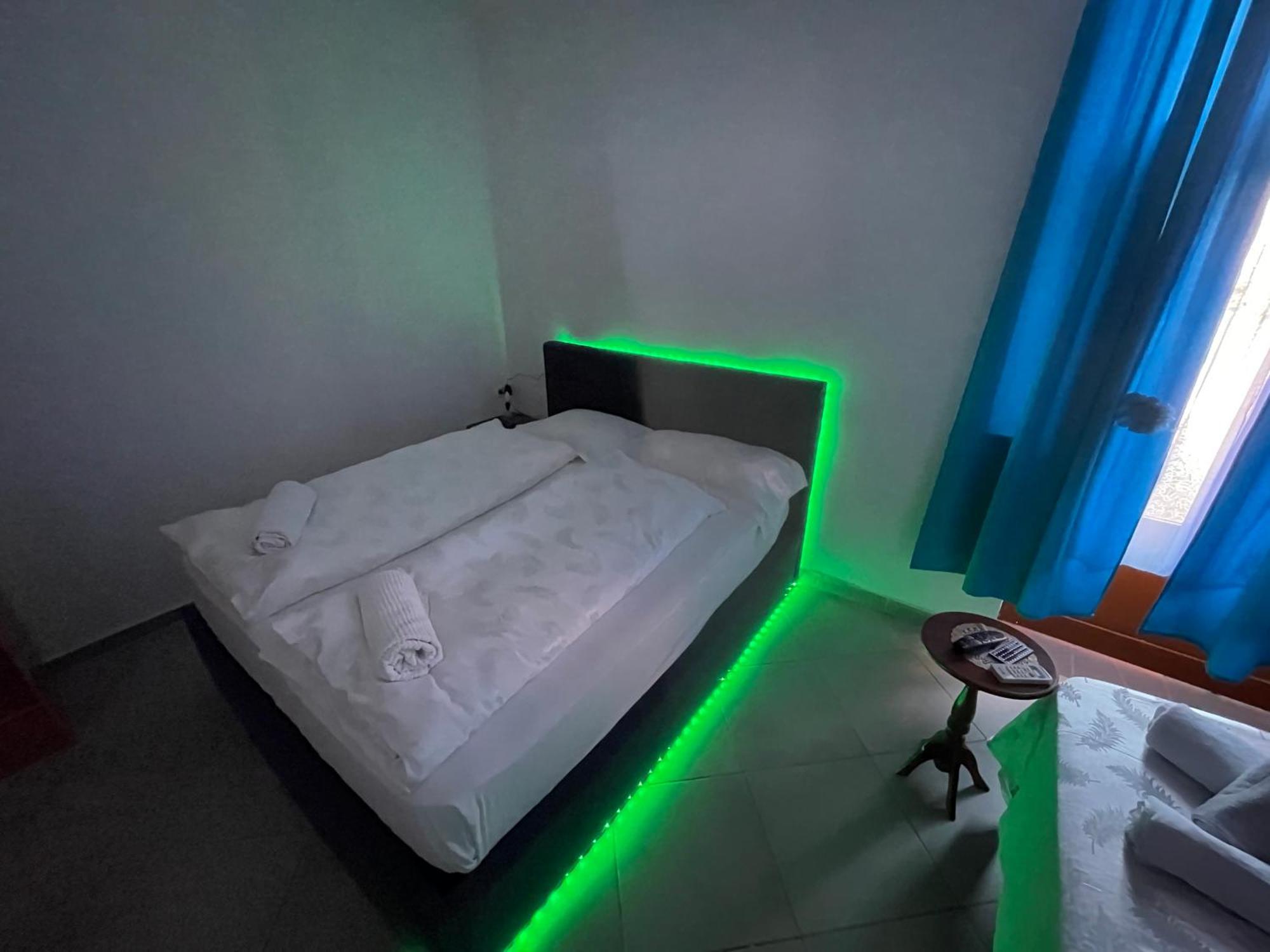 Hotel Bar Restaurant Mete Peshkepi ภายนอก รูปภาพ
